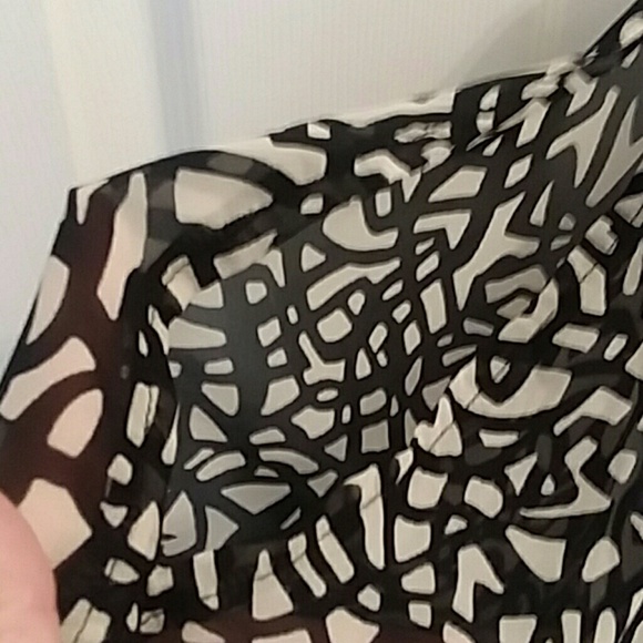 Black and cream, airy blouse - Picture 8 of 8